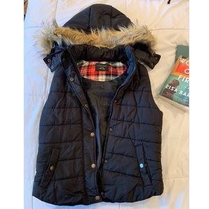 Love Tree Black Vest with Faux Fur Hood